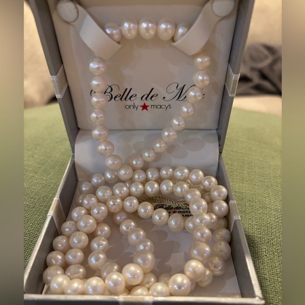 NWOT 16” freshwater pearl necklace